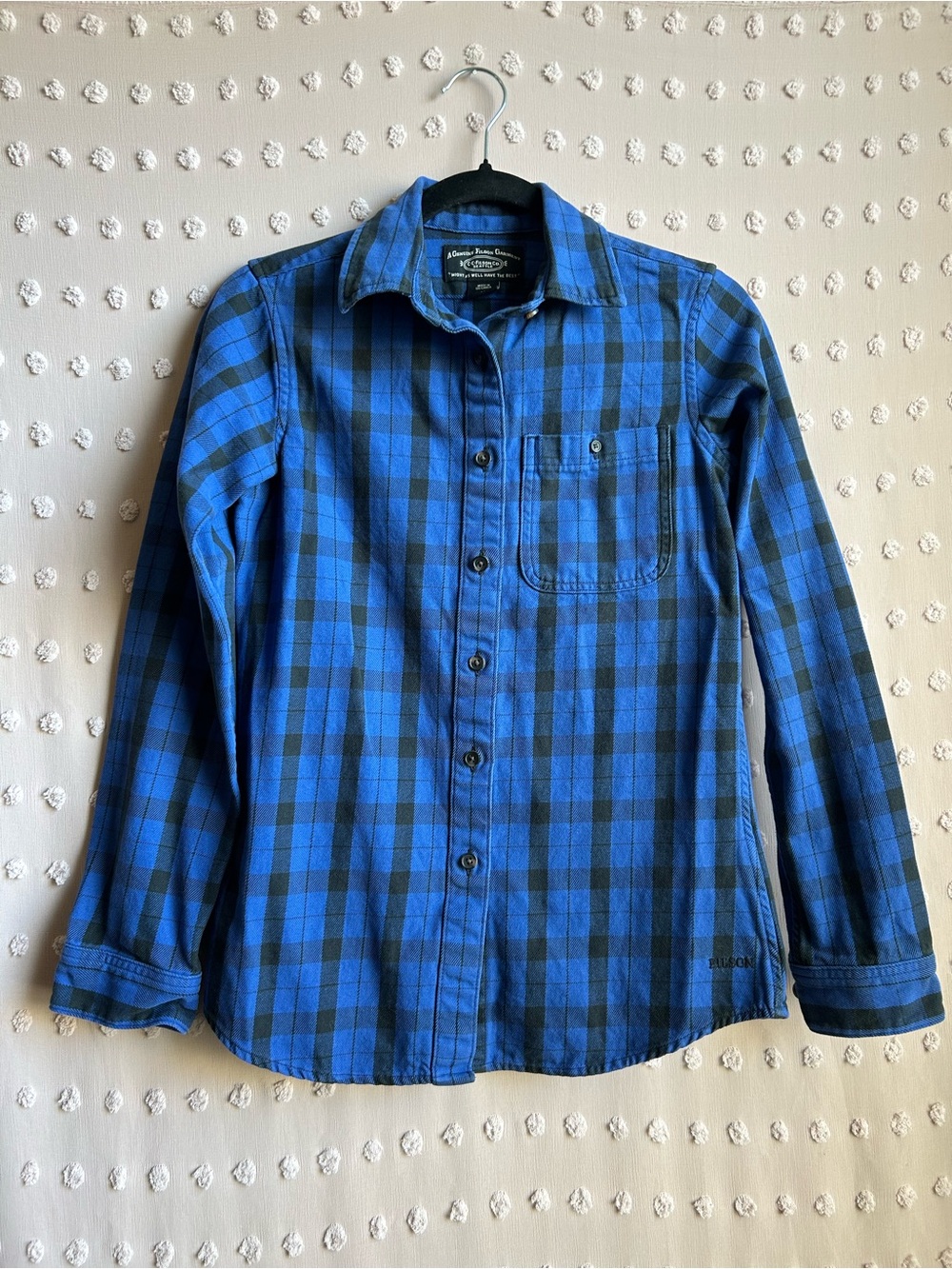 Filson Women’s Alaskan Guide Shirt Plaid Long Sleeve Button Up Sz XS Blue Black